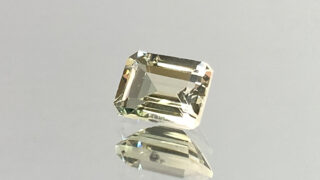 Golden-Labradorite-01-320x180.jpg