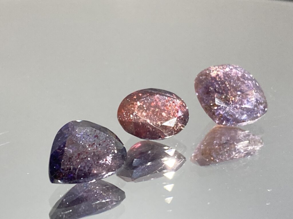 アイオライトサンストーン